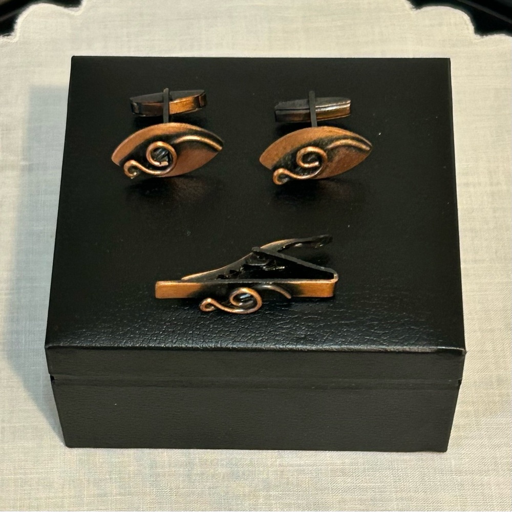 Men's Copper Treble Clef Cufflinks and Tie Clip Set